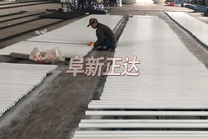 制作钢结构网架